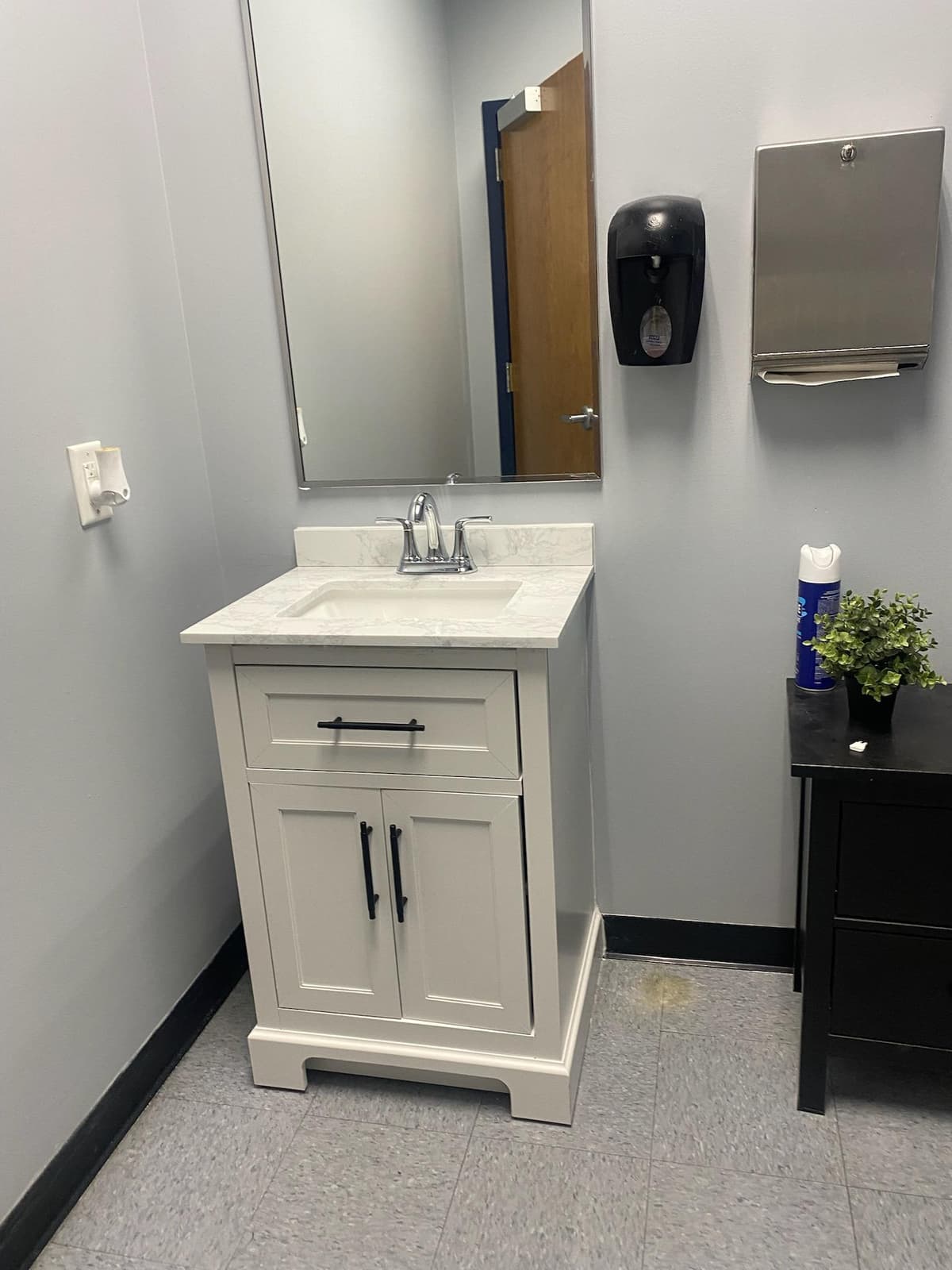 Commercial mini bathroom in Yorkville GA